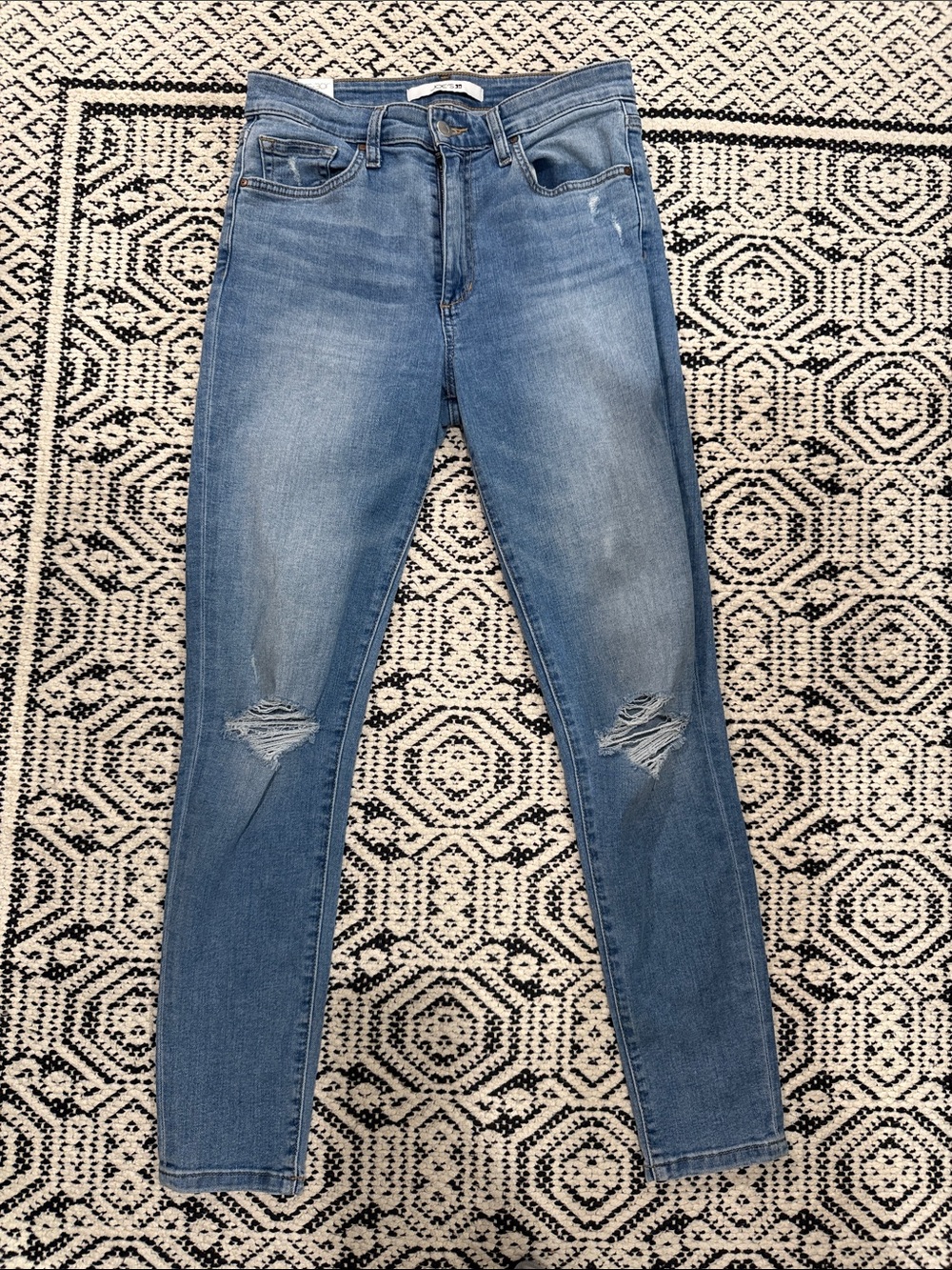 Joe's Jeans Light Blue Skinny with Knee Rips